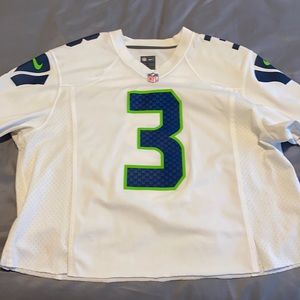 Cropped wilson jersey